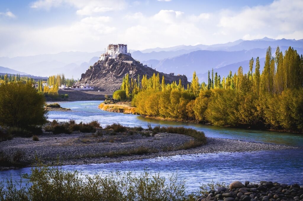 Top 10 Famous Rivers in Pakistan | Pakistan's 10 Famous River